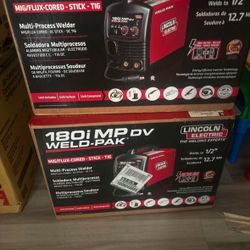 Lincoln Electric 180 Amp Weld-Pak 180i Multi-Process Stick/MIG/Flux-Core/TIG, 120V or 230V with TIG Welding Accessories