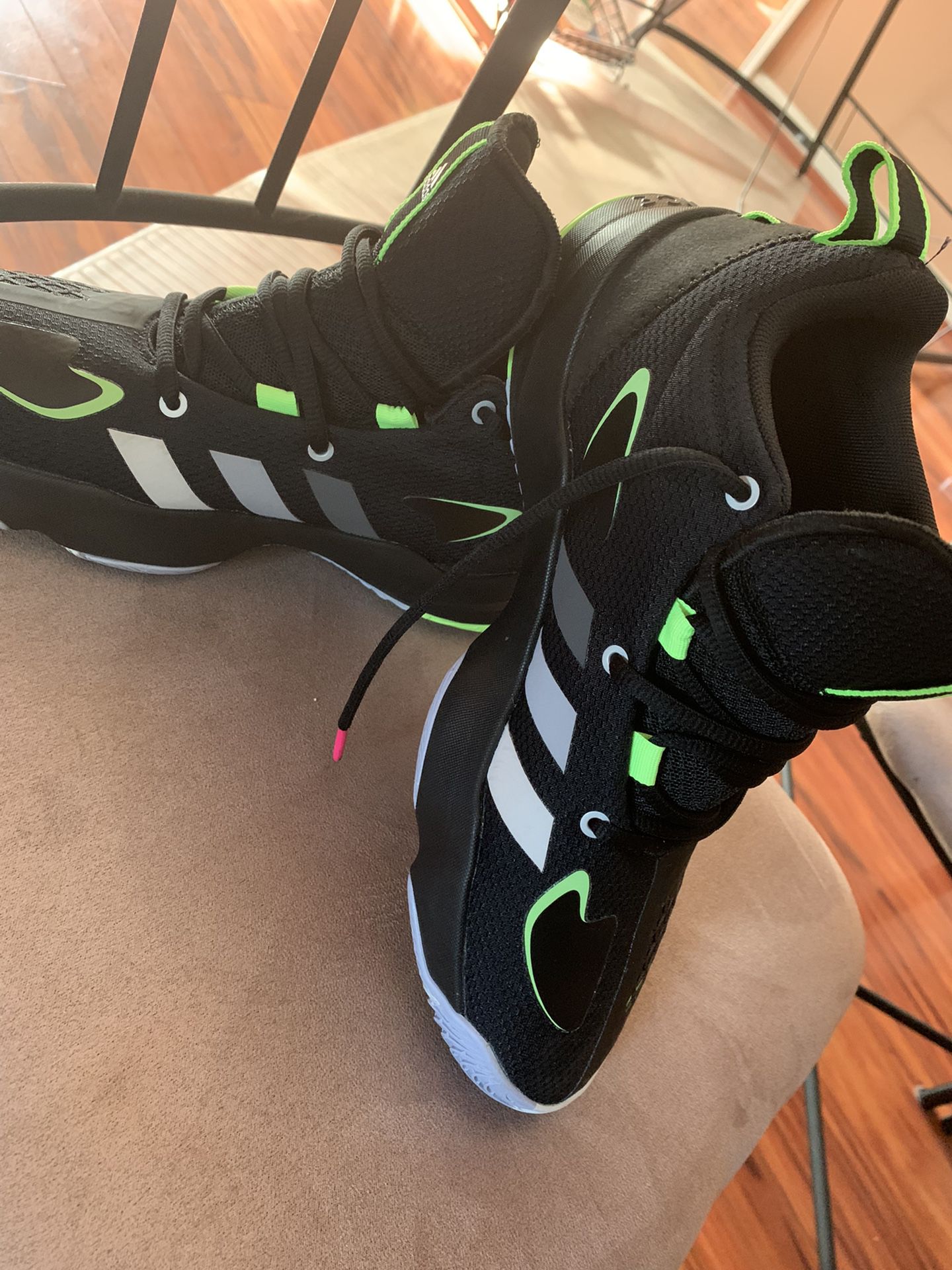 Green And Black Adidas Size 8