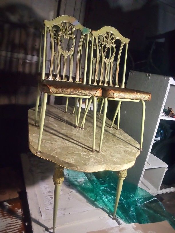 Dining Table With 5 Chairs Vintage