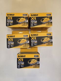 DeWalt 20v XR Power pack 8Ah Batteries 110 Each