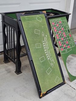 Roulette Game Table