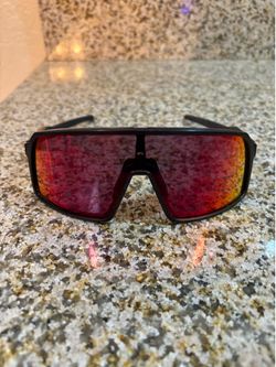 OAKLEY SUTRO S