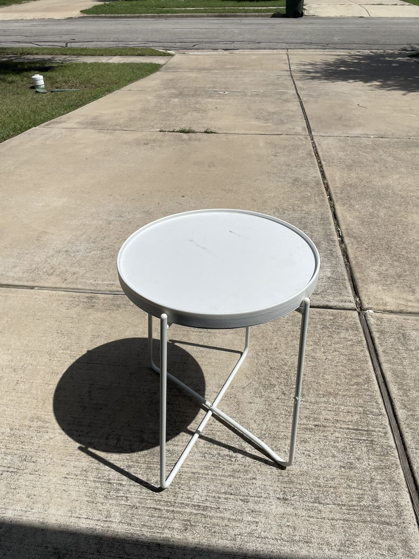 Folding End Table