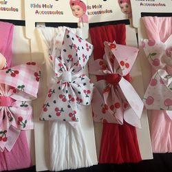 girl bows