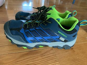 MERRELL Kids Hiking Waterproof Shoe Size 3.5 M $25