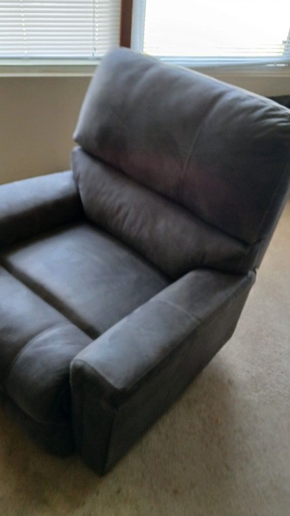 Ashley Furniture Rocker Recliner