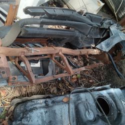 99-06 chevy/ GMC dash frame 