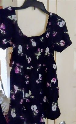 Ladies Small Wild Fable Cold Shoulder Blouse