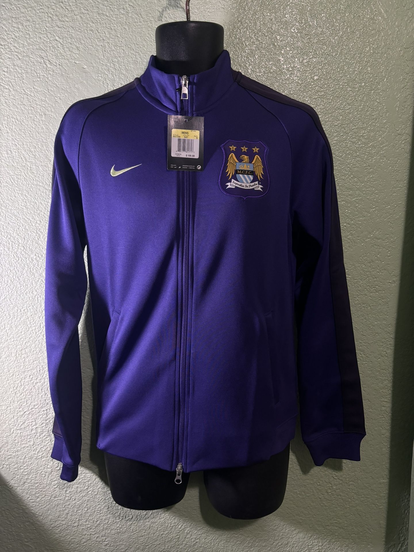 ORIGINAL NIKE MANCHESTER CITY JACKET SIZE SMALL
