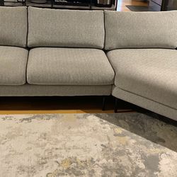 Dania Furniture Rowena Right Cuddler Sectional 