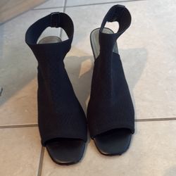 High heels size 9