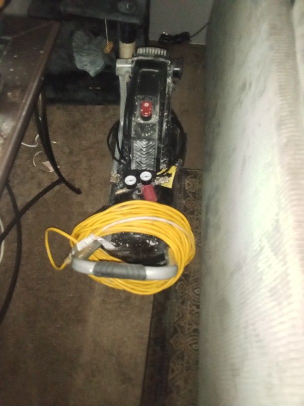 Husky Air Compressor With Hose And Air tools
