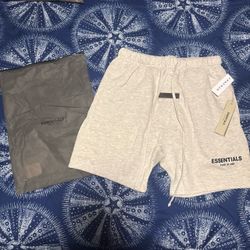 White essential shorts size small