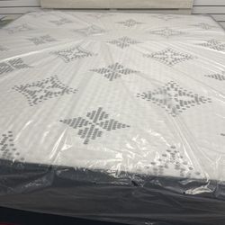 King Size Mattress Posturepedic $325