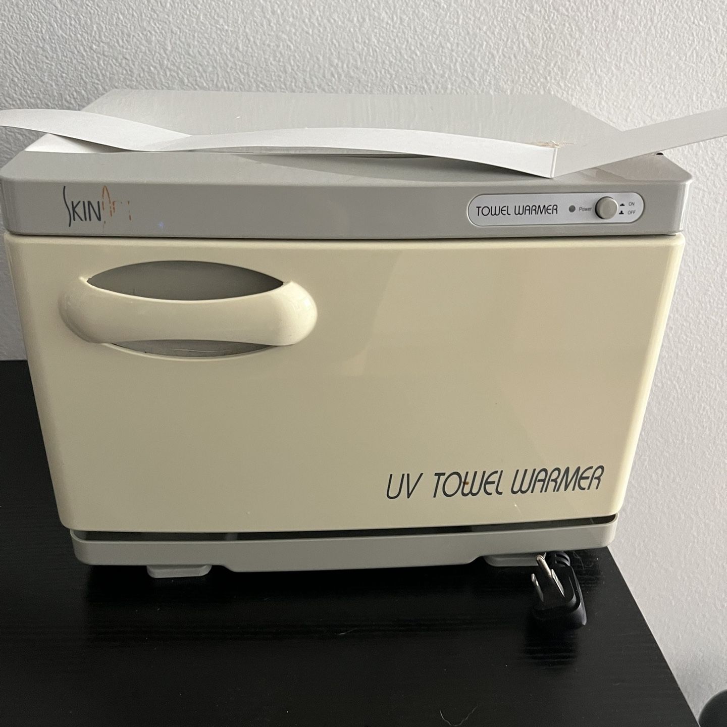 SkinAct Towel Warmer for Sale in Fullerton, CA - OfferUp