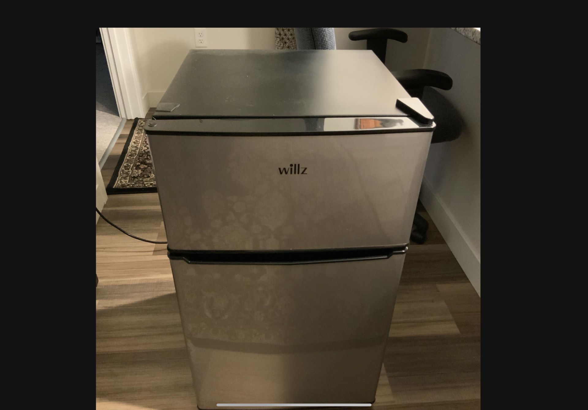 Small Refrigerator Willz