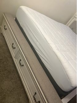 King bed with Mattress and box springs