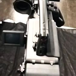 Sony DSR 250 DVCam w. Stand & Sony Carry Bag /