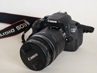 Canon EOS 700D DSLR Kit | 18-135mm IS STM Lens | Mint Condition