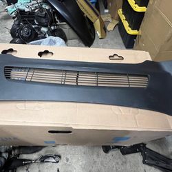 20-24 Tesla Model Y Windshield Cowl Apron Panel