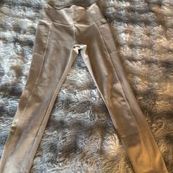 Athletic gear size small