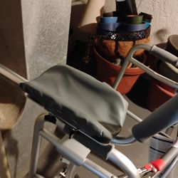 Deluxe Walker