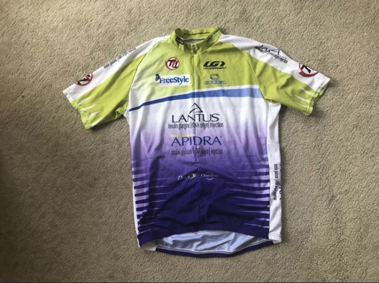 Louis Garneau bicycle jersey. XL