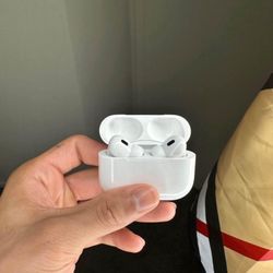 AirPod Pros 2 
