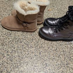 Girls Boots - Size 2/3 Bug Kids