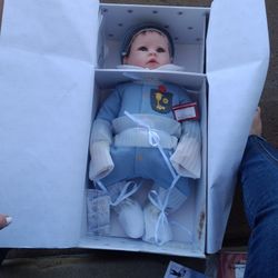 Ashton Drake Reborn Baby Boy Doll (Oliver)
