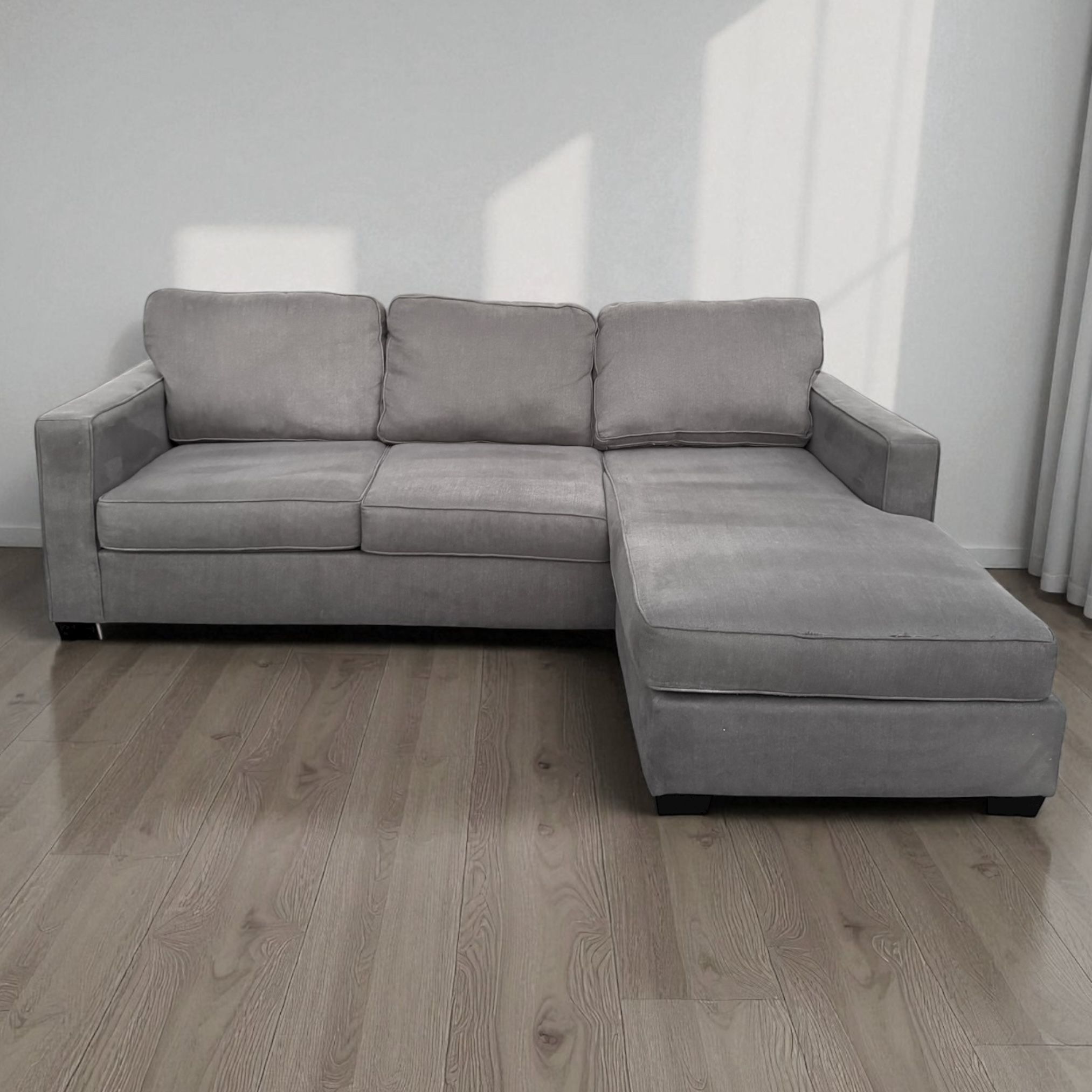 GRAY SECTIONAL COUCH
