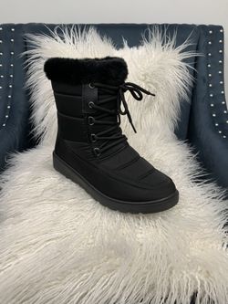 Women’s Boots For Rain 🌧️ Or ❄️ Snow