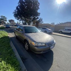 2000 Toyota Camry