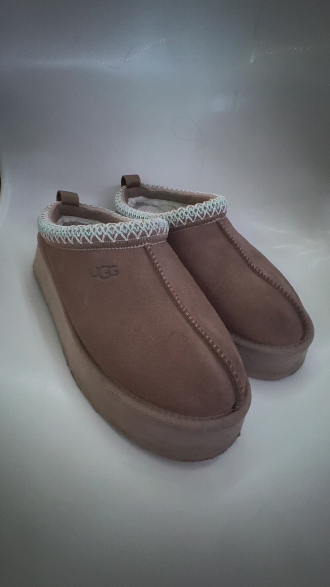 tasmine uggs