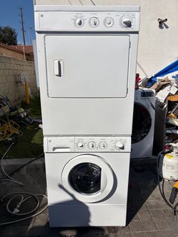 GE Stacked Combo Washer 3.1cu ft Dryer 5.7cuft
