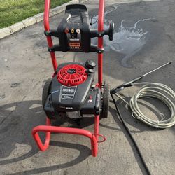 Husky Gas Powered Pressure Washer 2600 PSI 2.4 GPM
