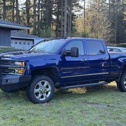 Chevy Silverado 2500Hd LTZ 6.0 Gas