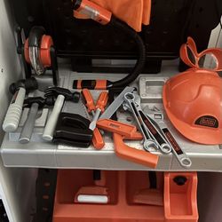 Kids Black & Decker Workbench W/carpenter Dress Up