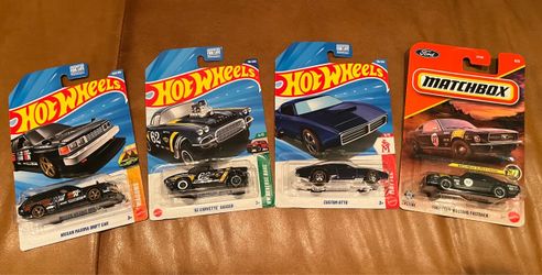 Hot Wheels & Matchbox Die-Cast Cars Lot of 4