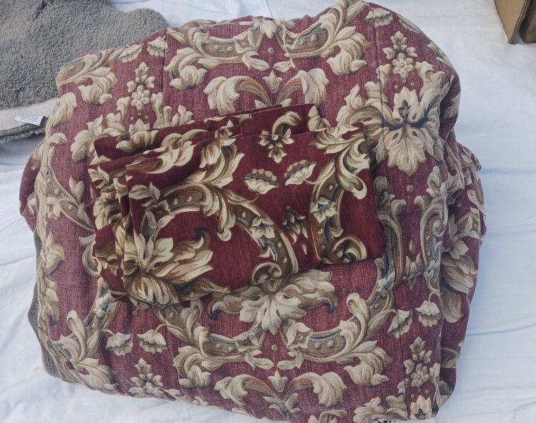 Floral King Comforter