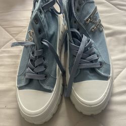 Women shoes 