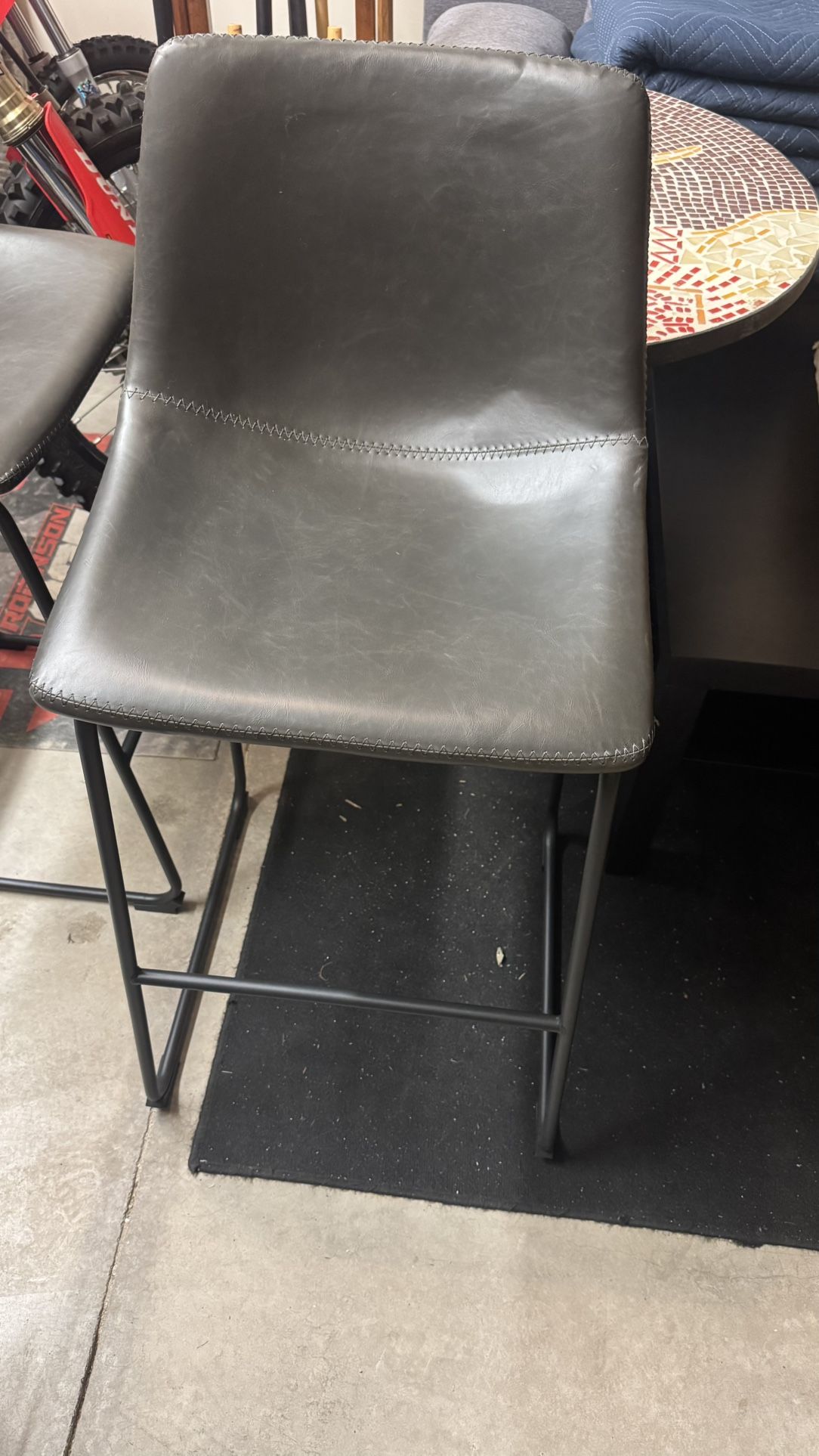 3 Bar Stools