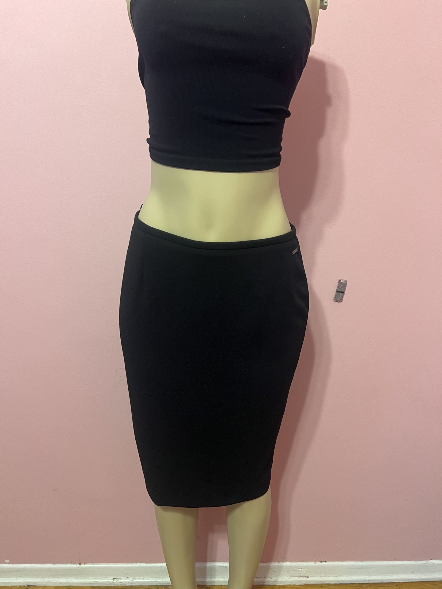 Tahari Classic Black Pencil Skirt 