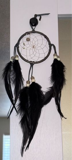 Black feather dream catcher