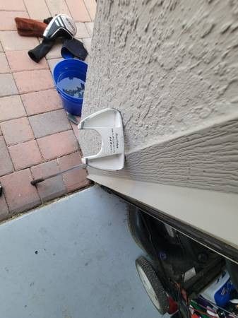 Kids white putter tour edge