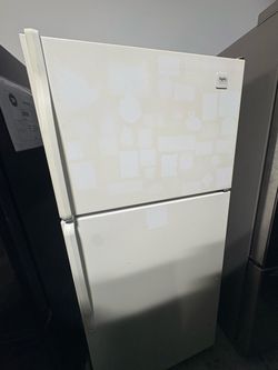 Inglis Top-Freezer Refrigerator White