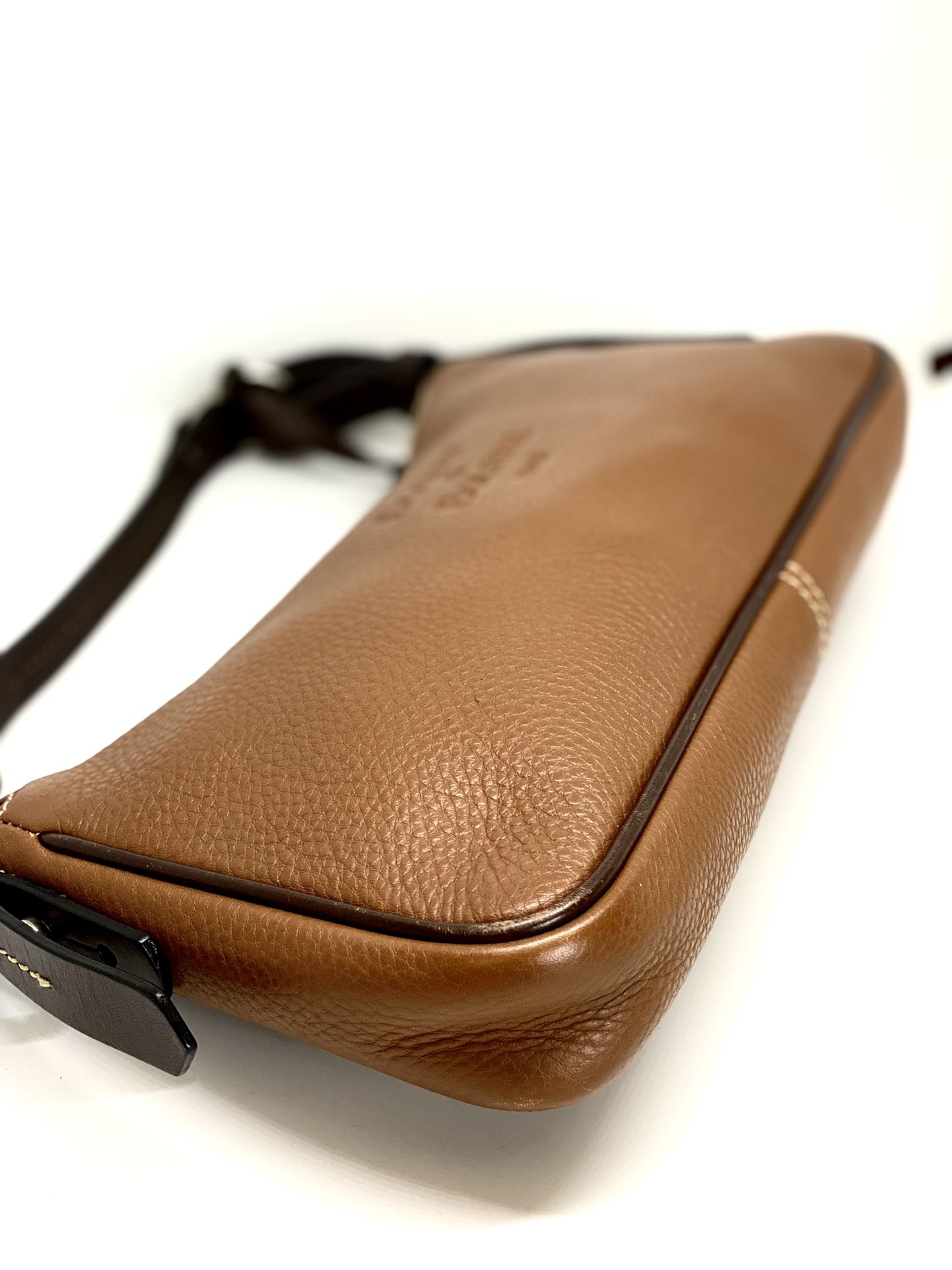 Dooney and Bourke💥VINTAGE💥Brown Leather Hobo Bag