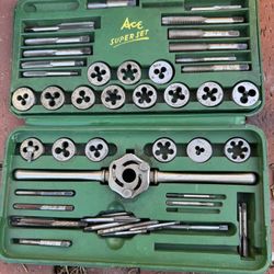 Vintage Ace Superset Taps And Dies #614