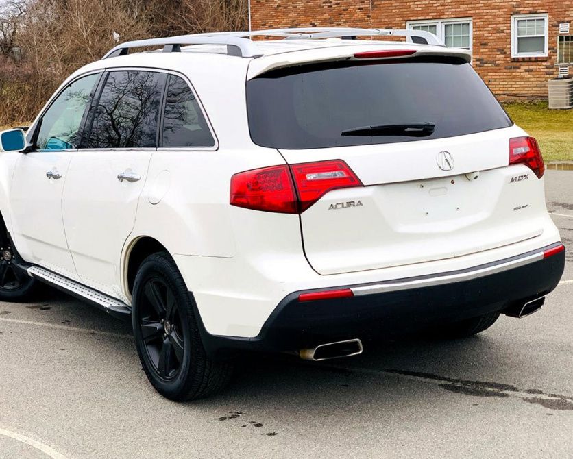 Excellent. Acura MDX 2010 White SUV GreatWheels