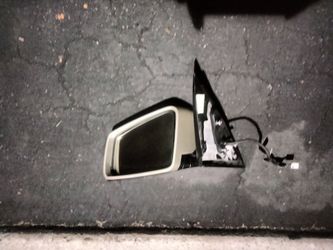 2010-2014 Mercedes E350 side view Mirror driver's side OEM.